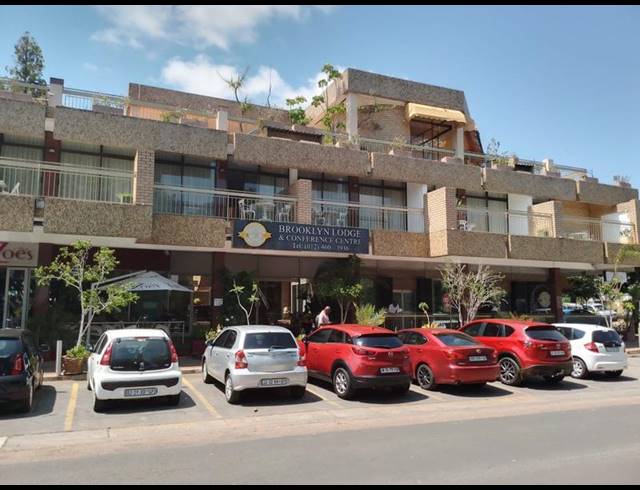 16 BEDROOM HOUSE FOR SALE IN NIEUW MUCKLENEUK